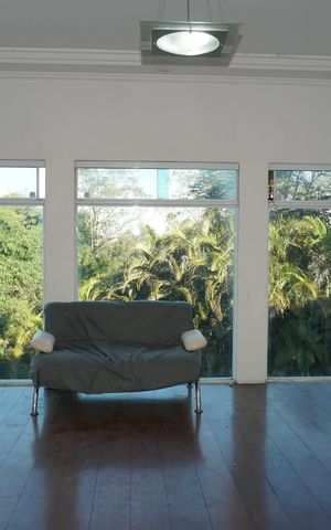 Casa de condomínio para alugar com 3000m², 6 quartos e 8 vagasSala