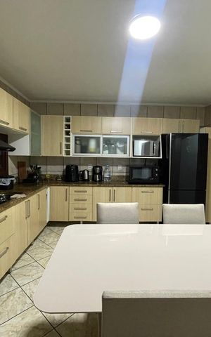 Casa à venda com 625m², 3 quartos e 2 vagas