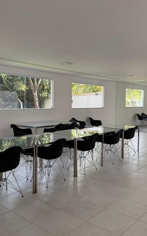 Apartamento para alugar com 47m², 2 quartos e 1 vaga Apartamento para alugar com 47m², 2 quartos e 1 vagaÁrea comum - Salão de festas