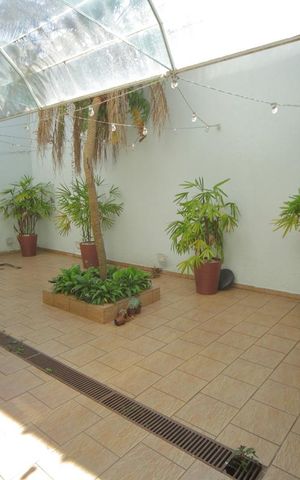 Casa para alugar com 320m², 3 quartos e 4 vagasQuintal 
