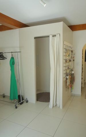 Casa para alugar com 320m², 3 quartos e 4 vagasSala Lareira/convivência 