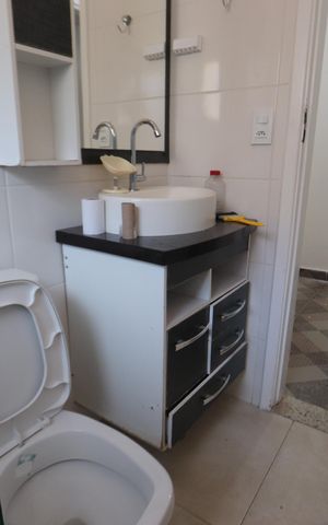 Casa para alugar com 120m², 2 quartos e 2 vagasBanheiro Social