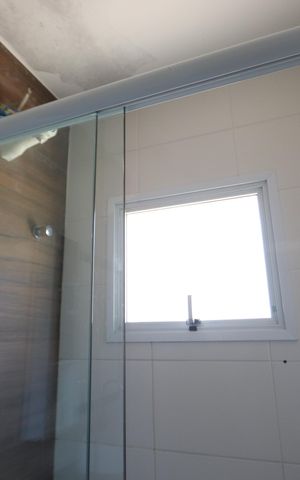 Casa para alugar com 120m², 2 quartos e 2 vagasBanheiro da Suíte
