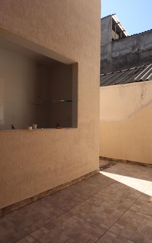 Casa para alugar com 120m², 2 quartos e 2 vagasQuintal