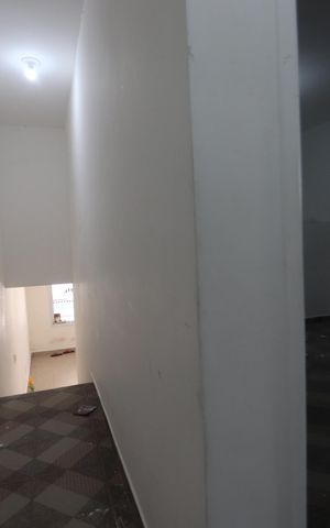 Casa para alugar com 120m², 2 quartos e 2 vagasCorredor