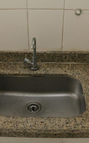 Apartamento para alugar com 64m², 2 quartos e 1 vagaCozinha - Torneira