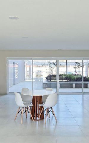 Apartamento à venda com 48m², 2 quartos e 1 vaga Apartamento à venda com 48m², 2 quartos e 1 vagaÁrea comum - Salão de festas