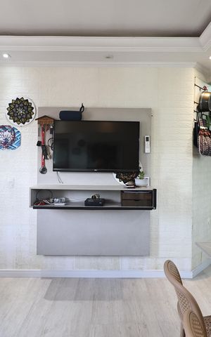 Apartamento à venda com 94m², 2 quartos e 1 vaga Apartamento à venda com 94m², 2 quartos e 1 vagaSala