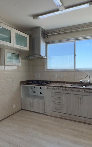 Apartamento para alugar com 136m², 3 quartos e 2 vagas Apartamento para alugar com 136m², 3 quartos e 2 vagasCozinha