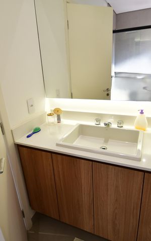Casa de condomínio à venda com 205m², 3 quartos e 4 vagasBanheiro Suíte