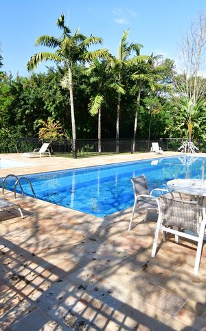 Casa de condomínio à venda com 205m², 3 quartos e 4 vagasÁrea comum - Piscina