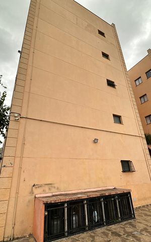 Apartamento à venda com 55m², 2 quartos e 1 vagaFachada