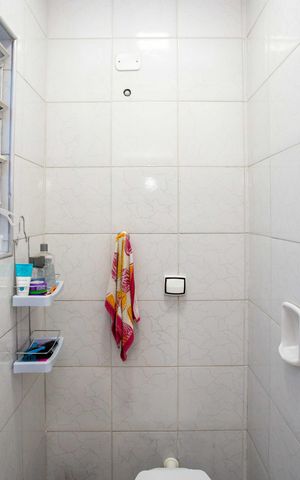 Casa à venda com 100m², 4 quartos e 2 vagasBanheiro da Suíte