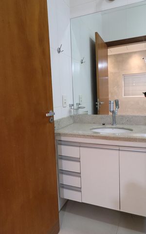 Casa para alugar com 250m², 3 quartos e 4 vagasBanheiro do Quarto 3