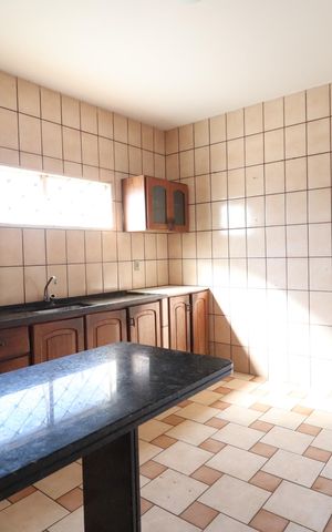 Casa para alugar com 280m², 3 quartos e 2 vagasCozinha