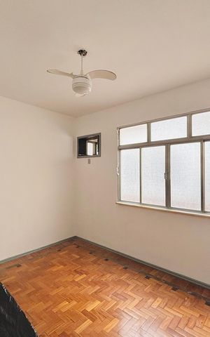 Casa à venda com 196m², 4 quartos e sem vagaSala