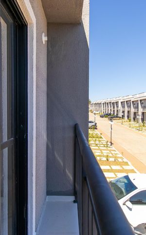 Casa de condomínio para alugar com 70m², 3 quartos e 2 vagas Casa de condomínio para alugar com 70m², 3 quartos e 2 vagasVaranda do Quarto 3 - Suíte