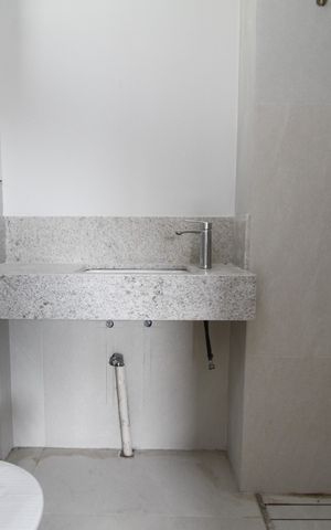 Apartamento à venda com 69m², 2 quartos e 2 vagasBanheiro da Suíte 1