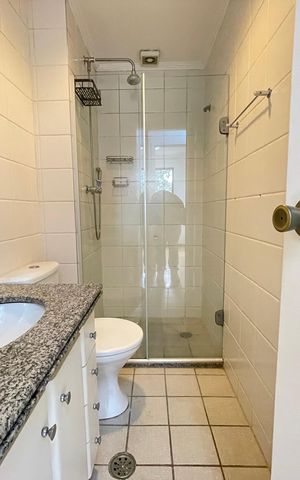 Apartamento à venda com 74m², 3 quartos e 2 vagasBanheiro 2