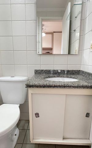 Apartamento à venda com 74m², 3 quartos e 2 vagasBanheiro 1