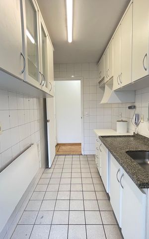 Apartamento à venda com 74m², 3 quartos e 2 vagasCozinha