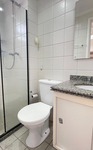 Apartamento à venda com 74m², 3 quartos e 2 vagasBanheiro 1