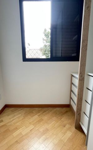 Apartamento à venda com 74m², 3 quartos e 2 vagasQuarto 3