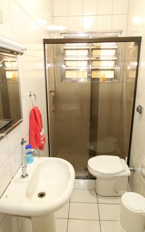 Casa para alugar com 146m², 4 quartos e 2 vagasBanheiro 1