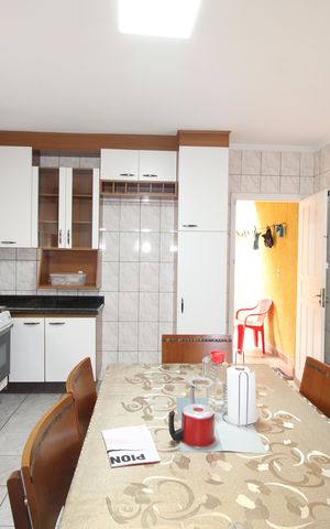 Casa para alugar com 146m², 4 quartos e 2 vagasCozinha