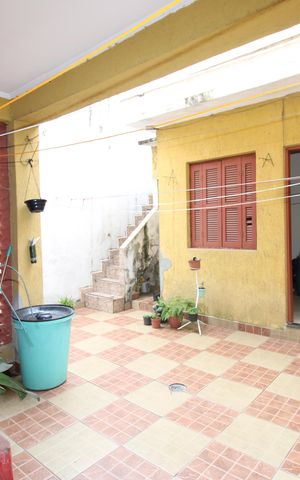 Casa para alugar com 146m², 4 quartos e 2 vagasQuintal e Área de Serviço
