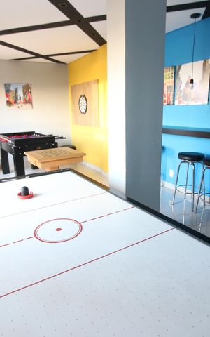 Apartamento para alugar com 51m², 2 quartos e 1 vagaÁrea comum - Sala de jogos