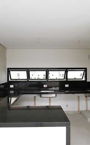 Apartamento à venda com 69m², 2 quartos e 2 vagasCozinha
