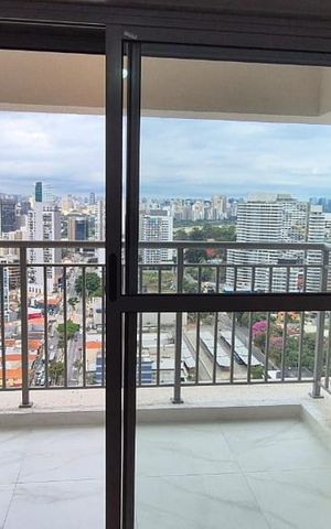 Apartamento à venda com 132m², 3 quartos e 2 vagas Apartamento à venda com 132m², 3 quartos e 2 vagasVaranda
