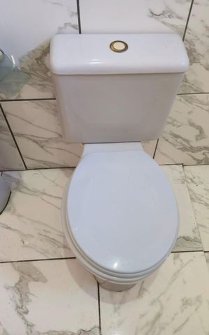 Casa para alugar com 30m², 1 quarto e 1 vaga Casa para alugar com 30m², 1 quarto e 1 vagaBanheiro Social 01