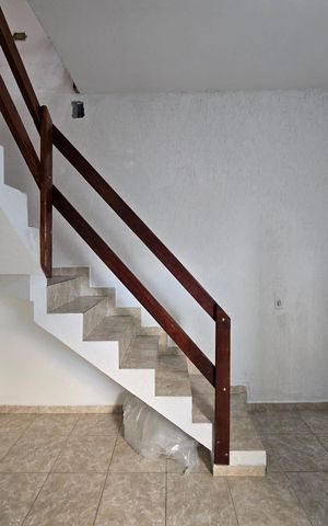 Casa para alugar com 30m², 1 quarto e 1 vaga Casa para alugar com 30m², 1 quarto e 1 vagaSala