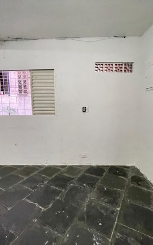 Casa para alugar com 45m², 1 quarto e sem vaga Casa para alugar com 45m², 1 quarto e sem vagaQuarto