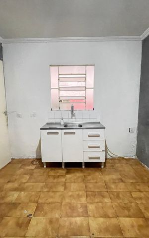 Casa para alugar com 45m², 1 quarto e sem vaga Casa para alugar com 45m², 1 quarto e sem vagaSala/Cozinha