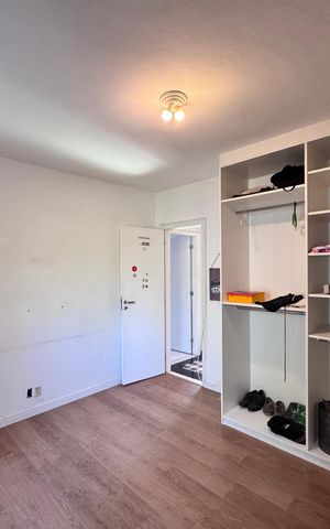 Casa de condomínio à venda com 190m², 3 quartos e 2 vagas Casa de condomínio à venda com 190m², 3 quartos e 2 vagasSuíte 2