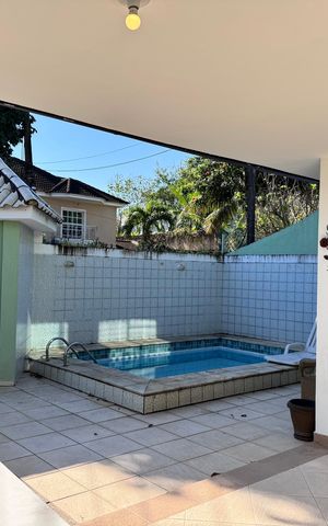Casa de condomínio à venda com 190m², 3 quartos e 2 vagas