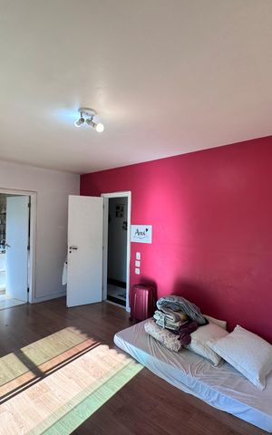 Casa de condomínio à venda com 190m², 3 quartos e 2 vagas Casa de condomínio à venda com 190m², 3 quartos e 2 vagasSuíte 1