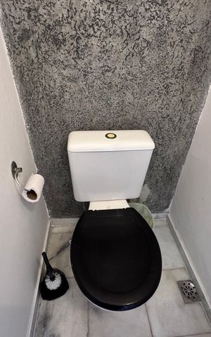 Casa de condomínio à venda com 190m², 3 quartos e 2 vagas Casa de condomínio à venda com 190m², 3 quartos e 2 vagasLavabo