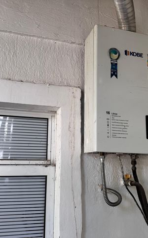 Casa de condomínio à venda com 190m², 3 quartos e 2 vagas Casa de condomínio à venda com 190m², 3 quartos e 2 vagasÁrea de Serviço