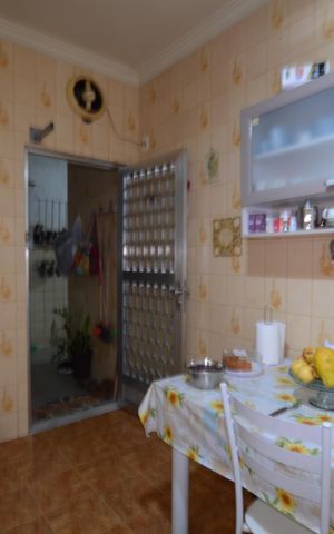Casa para alugar com 231m², 3 quartos e 3 vagasCozinha