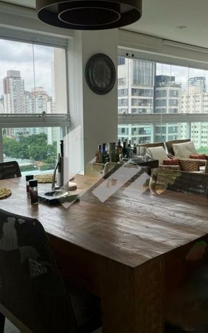 Apartamento à venda com 201m², 3 quartos e 3 vagas