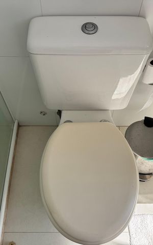 Apartamento para alugar com 235m², 3 quartos e 2 vagas Apartamento para alugar com 235m², 3 quartos e 2 vagasBanheiro da Suíte 2