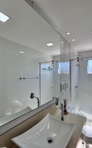 Apartamento para alugar com 235m², 3 quartos e 2 vagas Apartamento para alugar com 235m², 3 quartos e 2 vagasBanheiro Social
