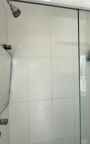 Apartamento para alugar com 235m², 3 quartos e 2 vagas Apartamento para alugar com 235m², 3 quartos e 2 vagasBanheiro da Suíte 2