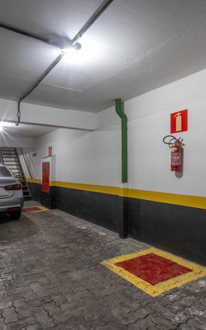 Apartamento à venda com 150m², 2 quartos e 2 vagas Apartamento à venda com 150m², 2 quartos e 2 vagasGaragem