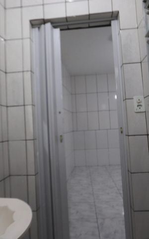 Casa para alugar com 48m², 1 quarto e sem vagaBanheiro