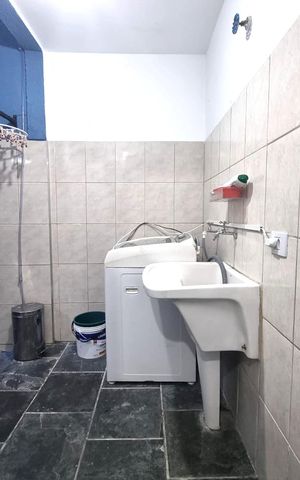 Casa à venda com 120m², 3 quartos e 2 vagas Casa à venda com 120m², 3 quartos e 2 vagasÁrea de serviço